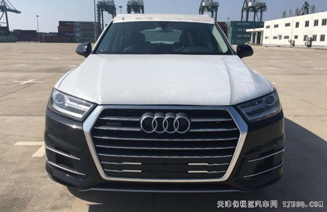 16款歐規(guī)版奧迪Q7七座SUV 真皮/全景/18輪現(xiàn)車68萬惠享