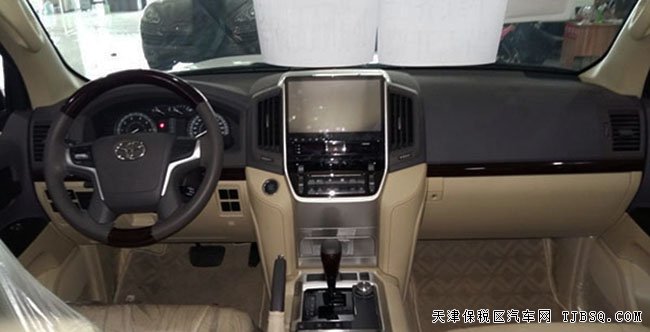 2016款豐田蘭德酷路澤4000 經(jīng)典越野現(xiàn)車讓利