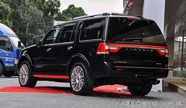 2016款林肯領(lǐng)航員3.5TT長(zhǎng)軸版 平行進(jìn)口車(chē)現(xiàn)車(chē)讓利盡享