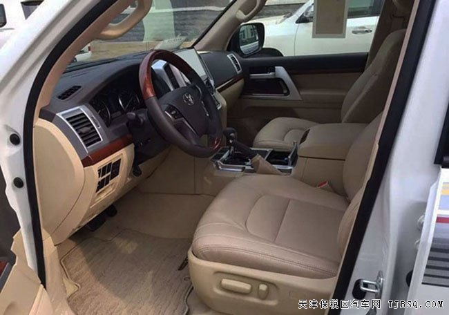 2016款豐田酷路澤4000中東版 現(xiàn)車熱賣樂享折扣
