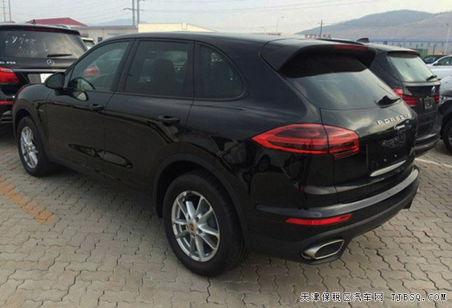 2016款保時捷卡宴汽油版3.6L 全景天窗/高級包現(xiàn)車98萬