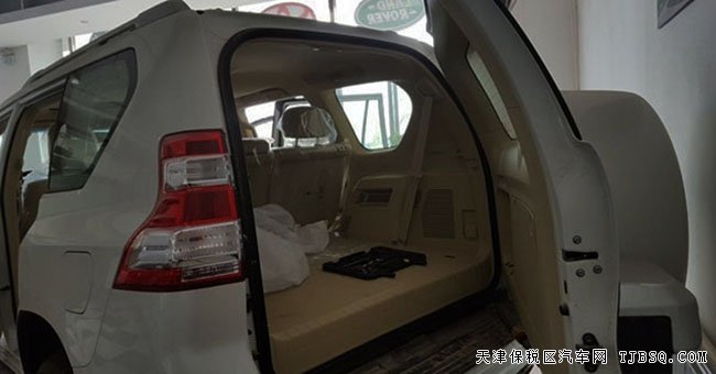 2016款進口豐田霸道4000 六速普拉多4.0L現(xiàn)車熱賣