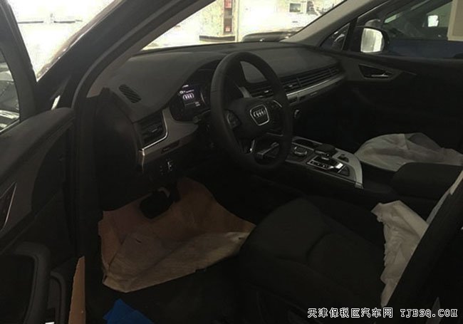 2016款?yuàn)W迪Q7全尺寸越野 平行進(jìn)口車優(yōu)惠走俏