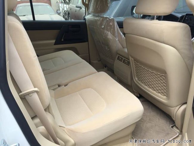 2016款豐田蘭德酷路澤4000 陸巡4.0L現(xiàn)車優(yōu)惠季