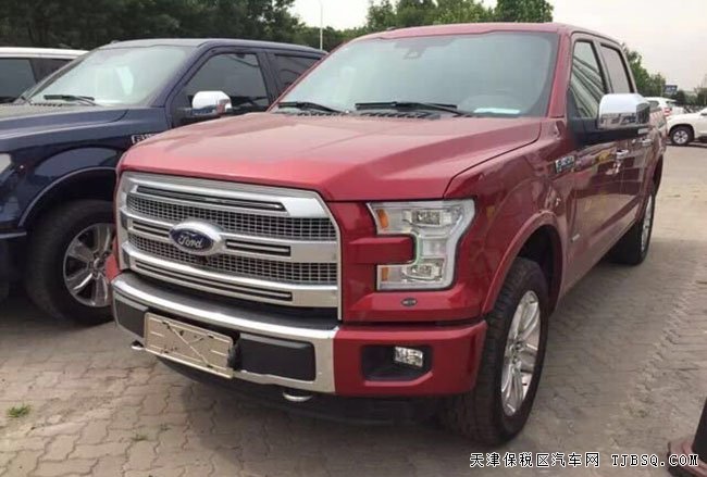 2016款福特F150白金版 天津港自貿(mào)區(qū)現(xiàn)車(chē)優(yōu)惠購(gòu)