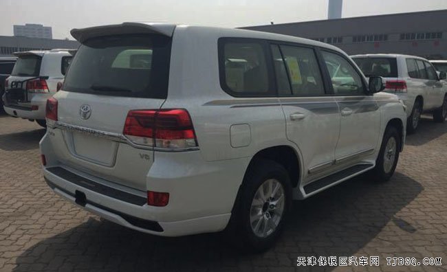 2016款豐田酷路澤4000中東版 天津港自貿(mào)區(qū)現(xiàn)車優(yōu)惠購(gòu)