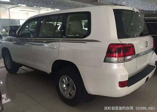 2016款豐田蘭德酷路澤4000 經(jīng)典越野現(xiàn)車享折扣