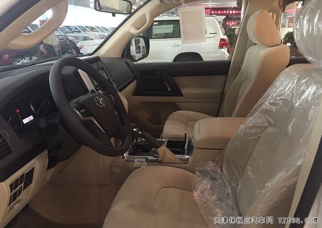 2016款豐田蘭德酷路澤4000中東版 經(jīng)典SUV現(xiàn)車震撼讓利