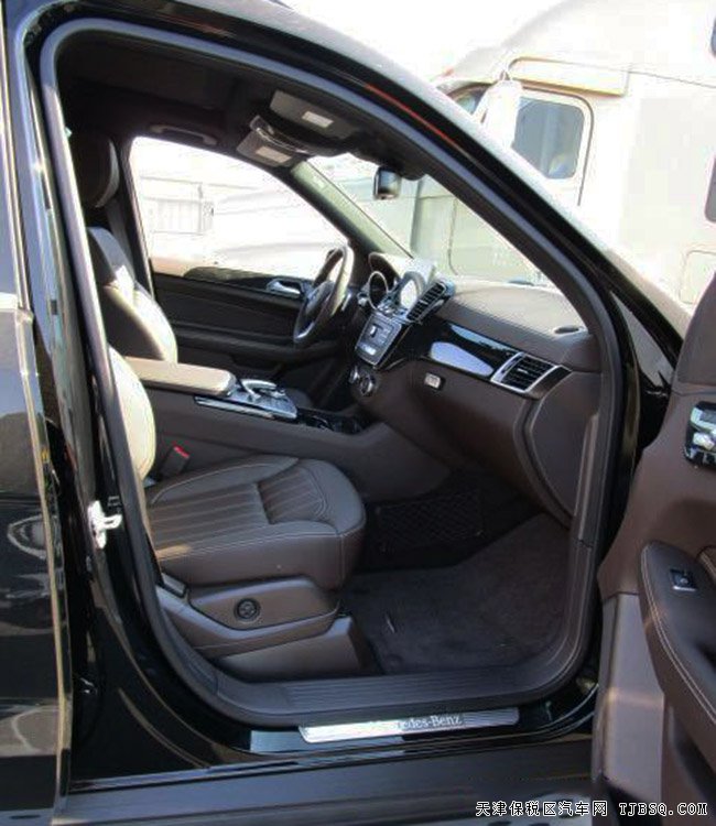 2017款奔馳GLS450美規(guī)版 P01/全景天窗現(xiàn)車106萬起