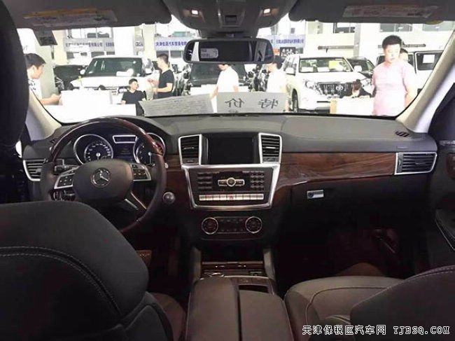 2016款奔馳GL550美規(guī)版 天津港口現(xiàn)車優(yōu)惠折扣