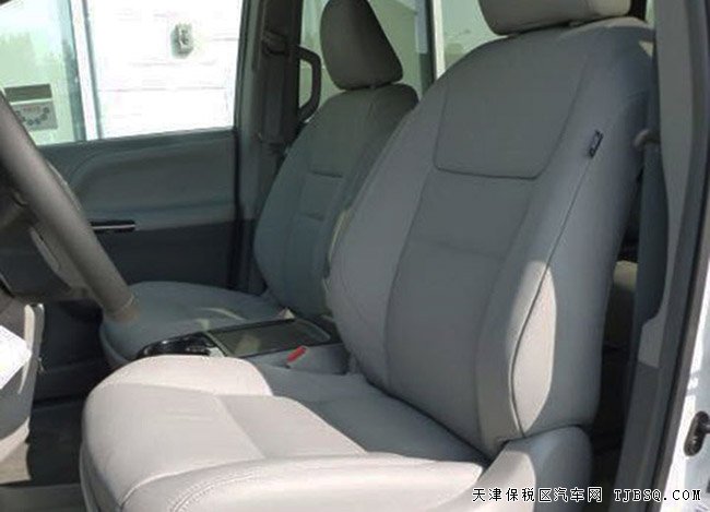 2016款款豐田塞納3.5L商務車 平行進口盡享折扣