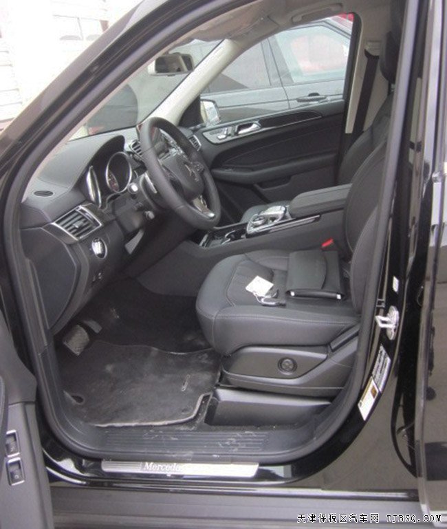 17款奔馳GLS450美規(guī)版 全景/外觀包/停車包現(xiàn)車109萬(wàn)