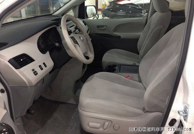16款豐田塞納3.5L商務車 平行進口現(xiàn)車優(yōu)惠酬賓