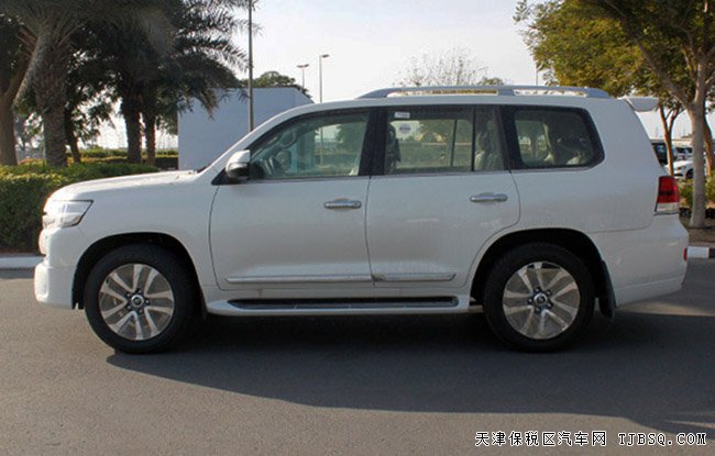 2016款豐田蘭德酷路澤4600 陸巡4.6L V8優(yōu)惠季