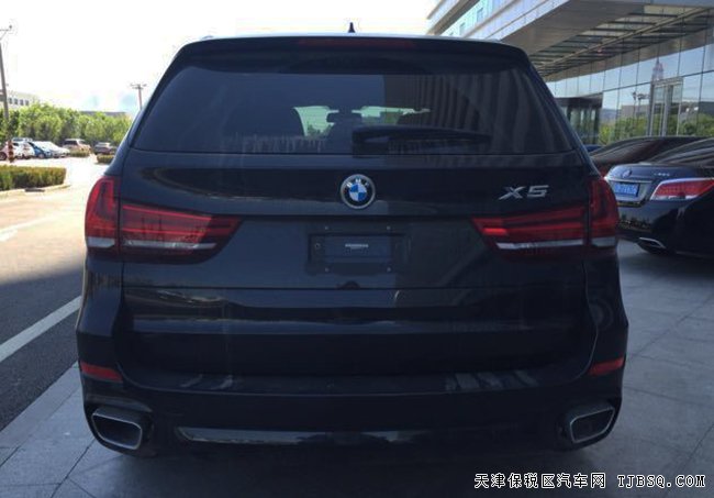 2016款寶馬X5M包加規(guī)版 豪華包/M運(yùn)動(dòng)包現(xiàn)車83萬(wàn)享折扣