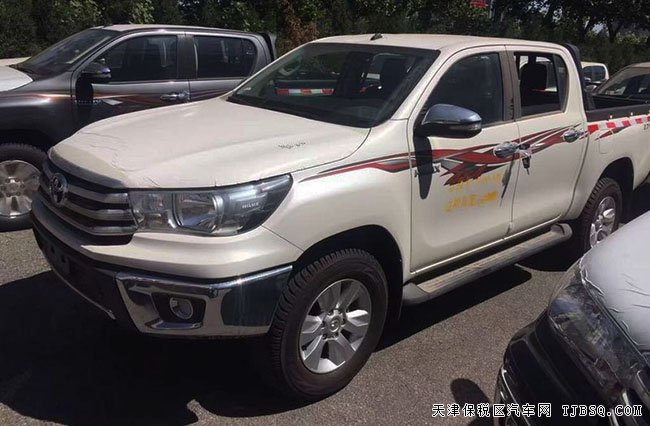 2016款豐田海拉克斯皮卡 天津港現(xiàn)車(chē)震撼讓利