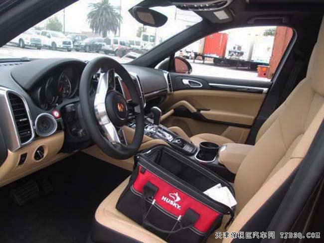 2016款保時捷卡宴汽油版3.6L 平行進口享折扣