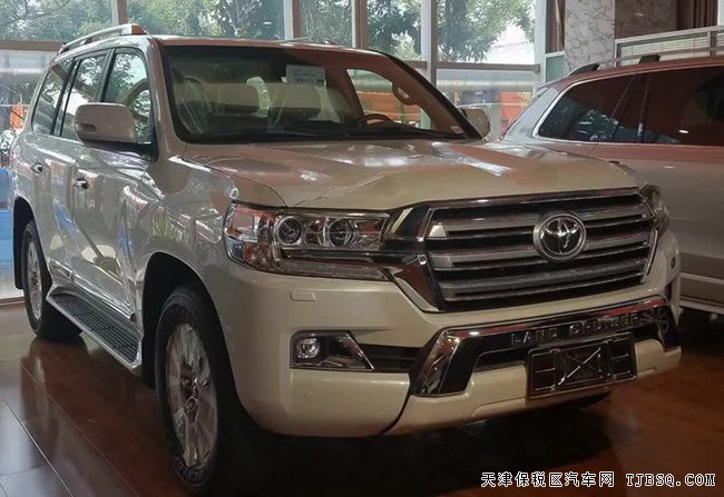 2016款豐田蘭德酷路澤5700 陸巡5.7L現(xiàn)車震撼讓利
