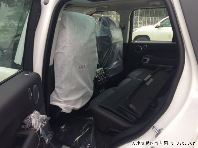 2016款路虎攬勝行政版3.0T 天津港現(xiàn)車震撼熱賣