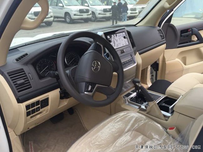 2016款豐田蘭德酷路澤4000 中東版現(xiàn)車優(yōu)惠折扣
