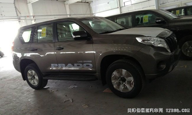 2016款豐田普拉多2700中東版 乞丐版現(xiàn)車37萬優(yōu)惠呈現(xiàn)
