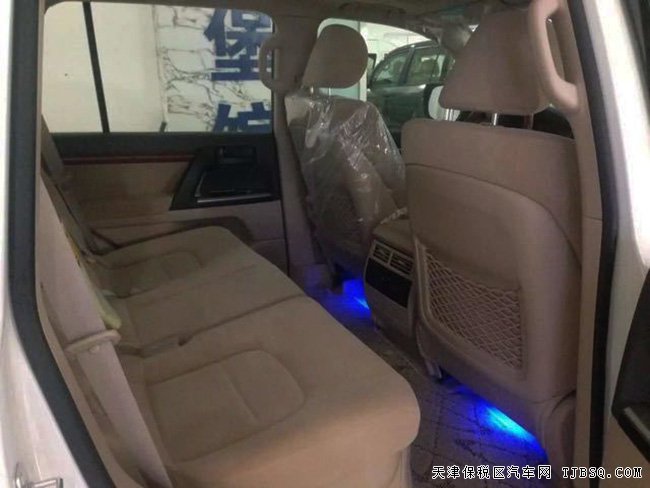 豐田蘭德酷路澤4600中東版 雙差速鎖/桃木現(xiàn)車81萬起