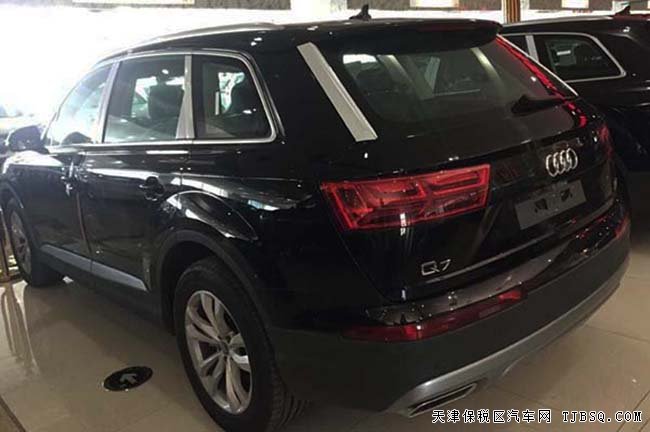 2016款?yuàn)W迪Q7歐規(guī)版經(jīng)典越野平行進(jìn)口現(xiàn)車(chē)優(yōu)享