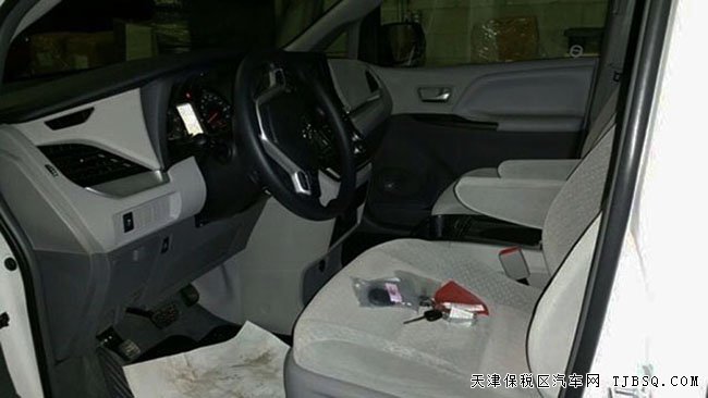 2016款豐田塞納3.5L豪華商務(wù)車 平行進(jìn)口車讓利