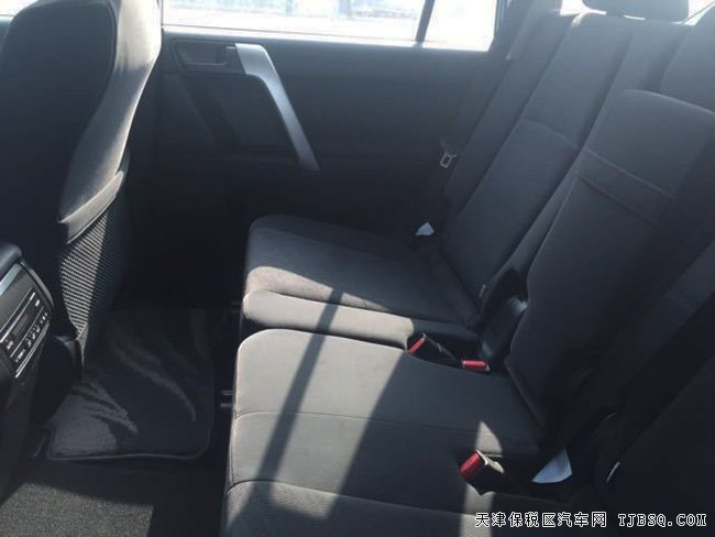 2016款豐田普拉多2700中東版 天窗/包圍現(xiàn)車42.9萬惠享
