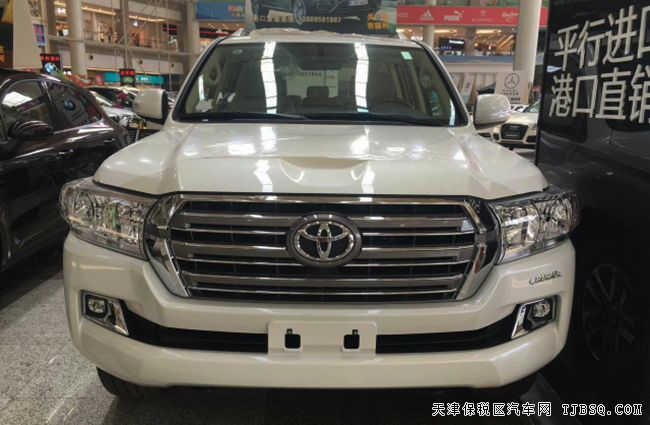 2016款豐田酷路澤4000中東版 平行進(jìn)口現(xiàn)車60.5萬起
