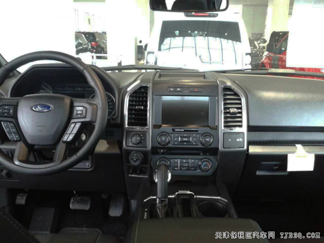 2016款福特F150美式皮卡 強(qiáng)悍皮卡現(xiàn)車優(yōu)惠巨獻(xiàn)