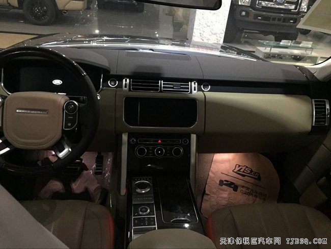 2016款路虎攬勝3.0T行政版 經(jīng)典越野現(xiàn)車絢麗來襲