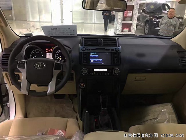 2016款豐田普拉多4000中東版 天窗/外掛/遙啟現(xiàn)車54.5萬