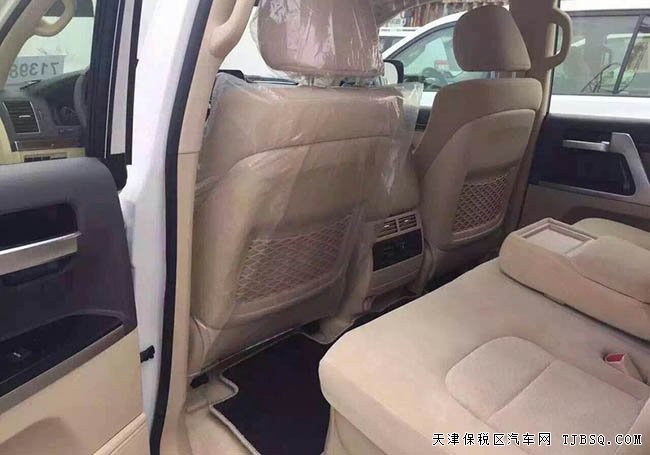 2016款豐田酷路澤5700中東版 陸巡現(xiàn)車(chē)優(yōu)惠折扣
