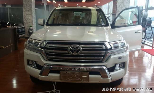 2016款豐田酷路澤4600中東版 4.6L V8現(xiàn)車酬賓