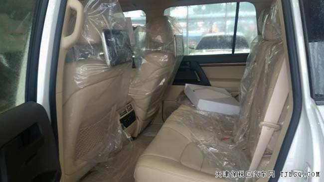 2016款豐田酷路澤4600中東版 4.6L V8現(xiàn)車酬賓