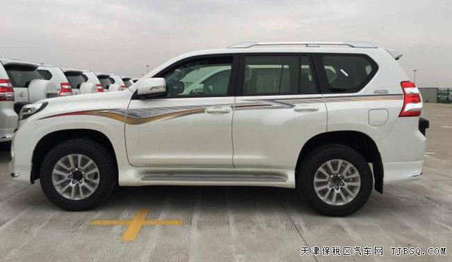 2016款豐田霸道2700中東版 天津港口現(xiàn)車熱賣即刻擁有
