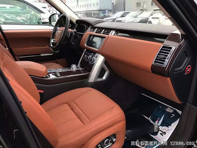 2016款路虎攬勝巔峰創(chuàng)世加長版 5.0T現(xiàn)車享折扣