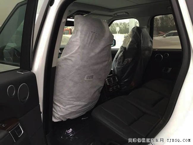2016款路虎攬勝3.0T行政版 天津港現(xiàn)車優(yōu)惠走量
