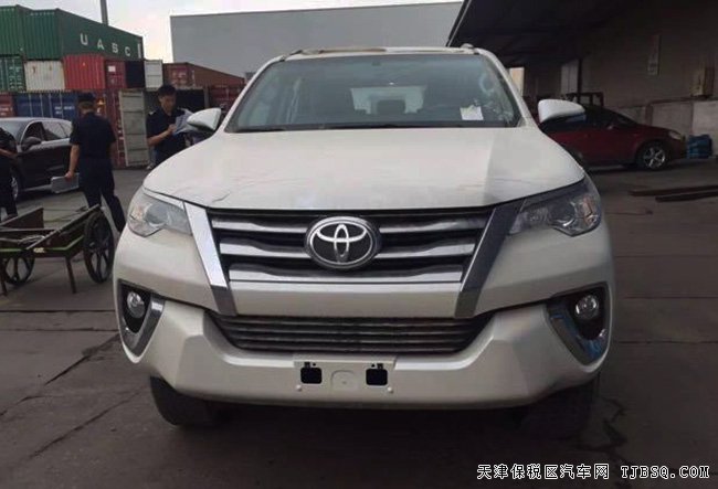 2016款豐田穿越者2.7L中東版七座 6速/底掛備胎現(xiàn)車32萬(wàn)