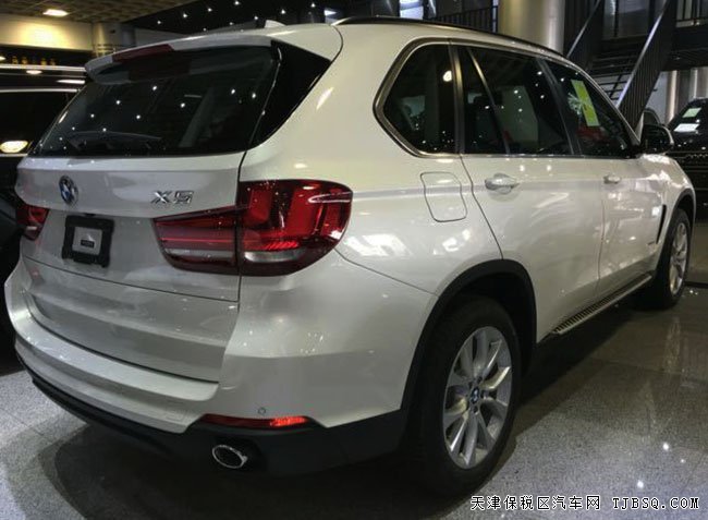 2017款寶馬X5經(jīng)典越野車 3.0T現(xiàn)車天津港惠報價