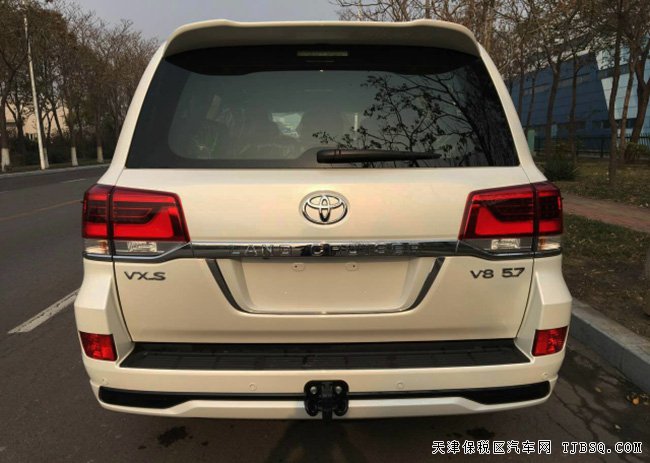 2016款豐田酷路澤5700中東版 VXS頂配版現(xiàn)車138萬惠盡享