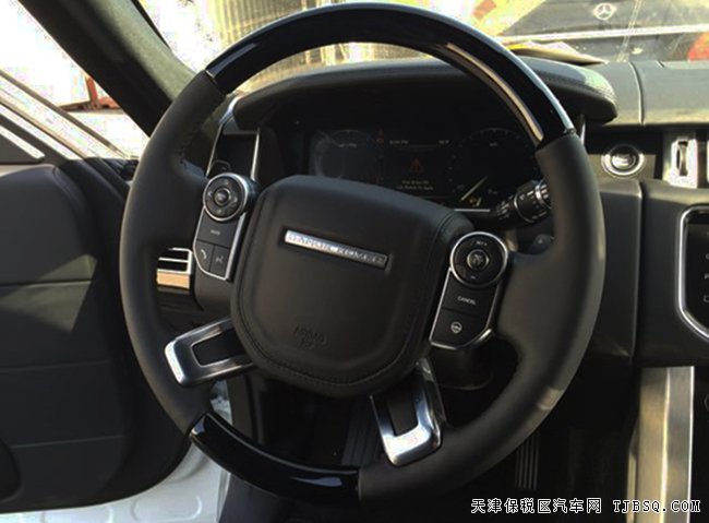2016款路虎攬勝行政版報(bào)價(jià) 3.0T柴油版現(xiàn)車優(yōu)惠購(gòu)