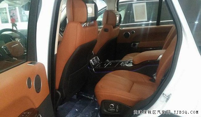 2016款路虎攬勝3.0T行政版報價 天津港現(xiàn)車惠享折扣