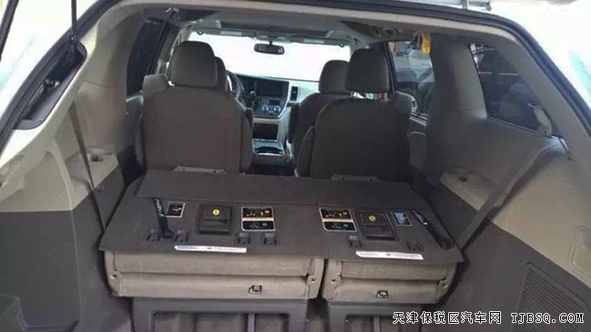 2016款豐田塞納3.5L四驅(qū)頂配版 天津港現(xiàn)車惠報(bào)價(jià)