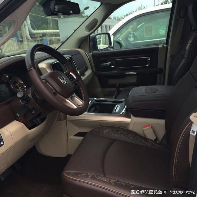 2016款道奇公羊5.7L長角號(hào)皮卡 平行進(jìn)口現(xiàn)車惠滿津城