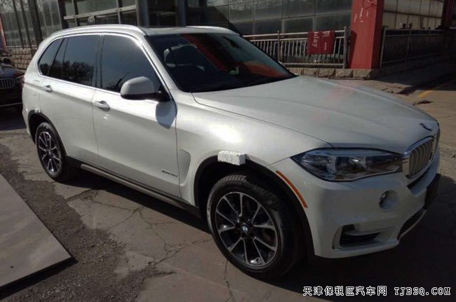 2017款寶馬X5M包版 天津港口現(xiàn)車(chē)熱賣(mài)絢麗來(lái)襲
