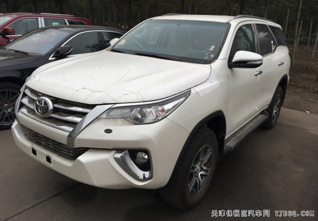 2016款豐田穿越者2700中東版 七座/17輪/底掛現(xiàn)車31萬起