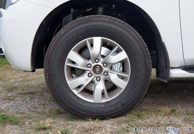 2017款日產(chǎn)途樂Y62中東版 4.0L七座現(xiàn)車優(yōu)惠樂享