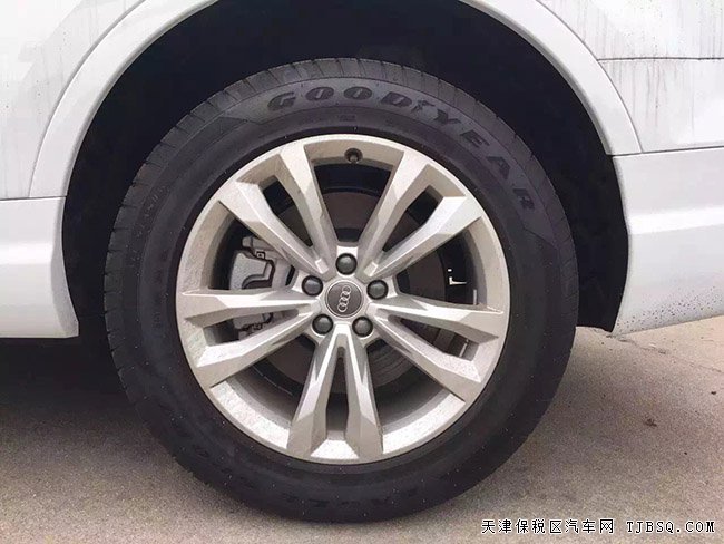 2017款奧迪Q7加規(guī)版 平行進口車七座現(xiàn)車震撼讓利
